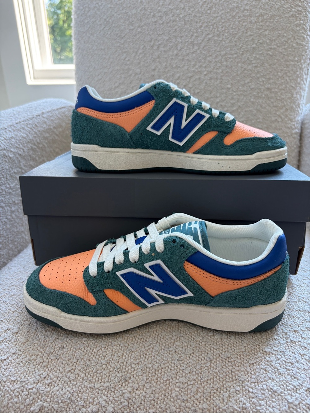 New Balance Kids SZ 5.5: 480 Green/Orange/Blue/White Low Top Lace-Up Sneakers
